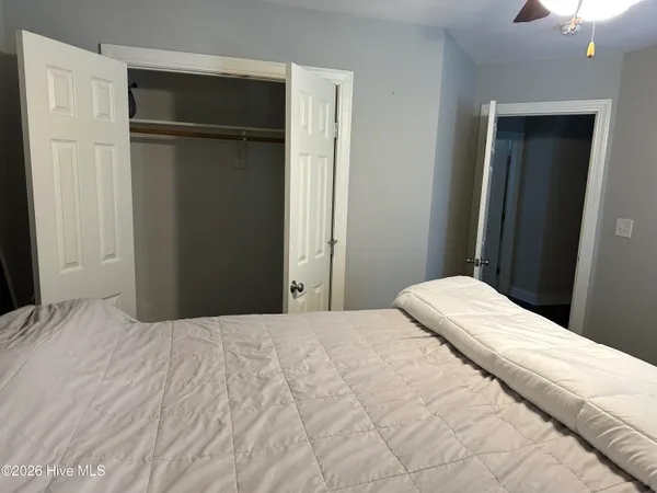 $1,900 | 205 South Pointe Drive, Unit B, Winterville, NC 28590