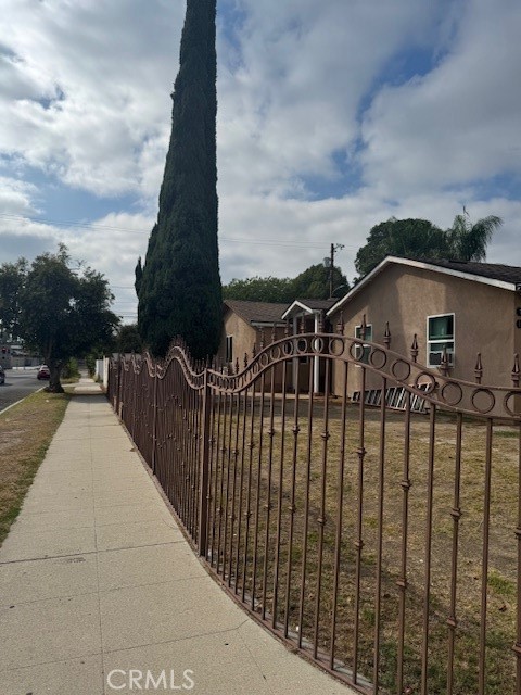 11301 Collett Avenue, Unit 1/2 Granada Hills, CA 91344 - Photo 3 of 19