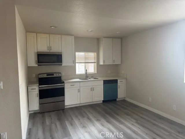$2,650 | 11301 Collett Avenue, Unit 1/2, Granada Hills, CA 91344
