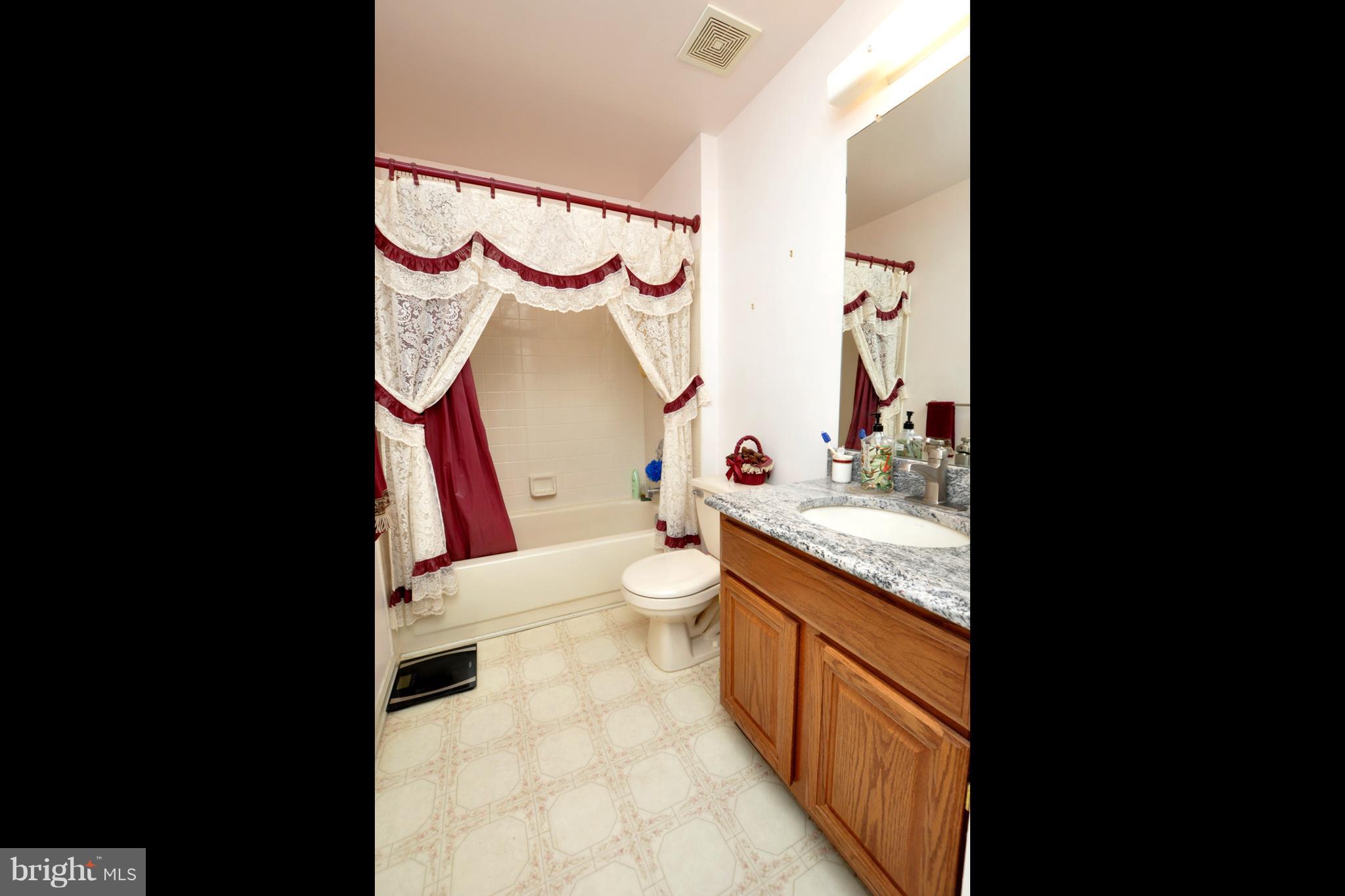159 Ridgewood Way Burlington, NJ 08016 - Photo 14 of 20 Gallery Image 14