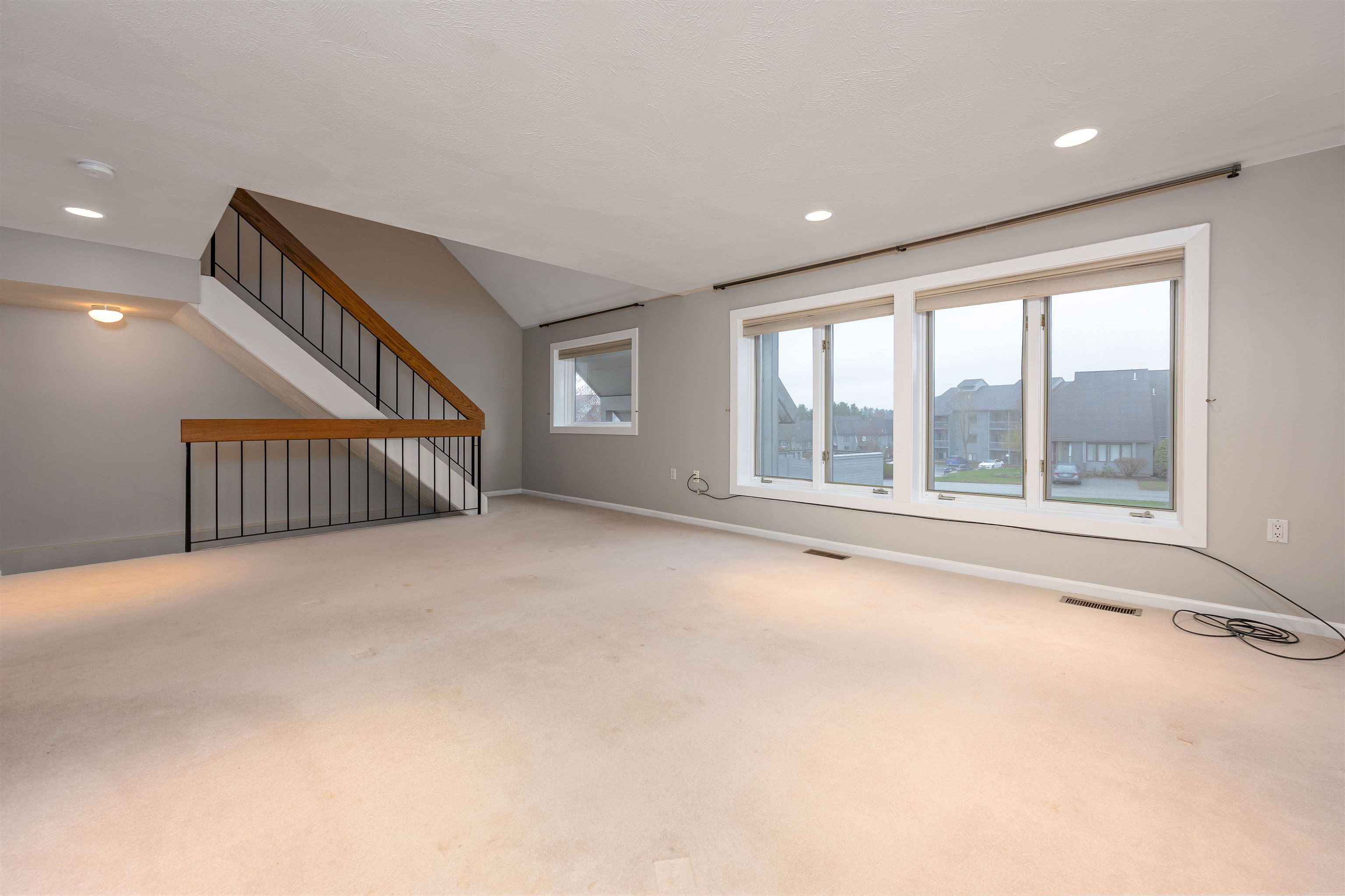 5 Tsienneto Road, Unit 38 Derry, NH 03038 - Photo 8 of 30 Gallery Image 8