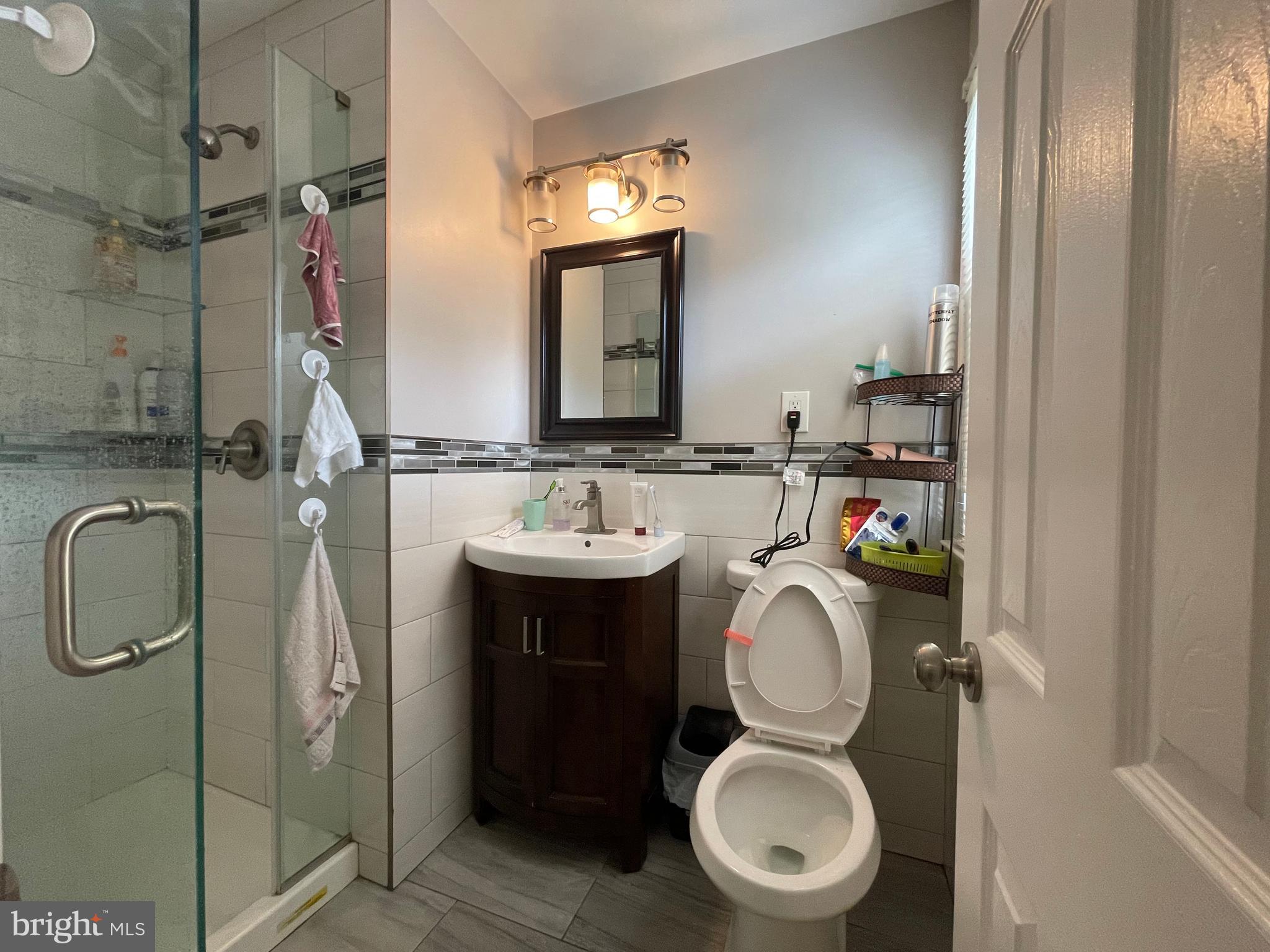870 Morefield Road Philadelphia, PA 19115 - Photo 8 of 20