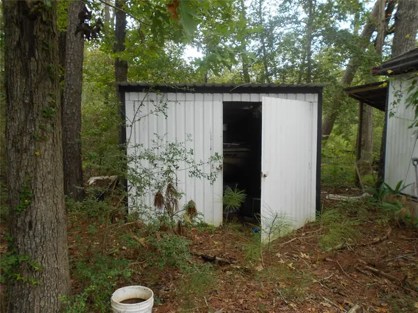 $39,000 | 957 Farm To Market Road 356, Onalaska, TX 77360