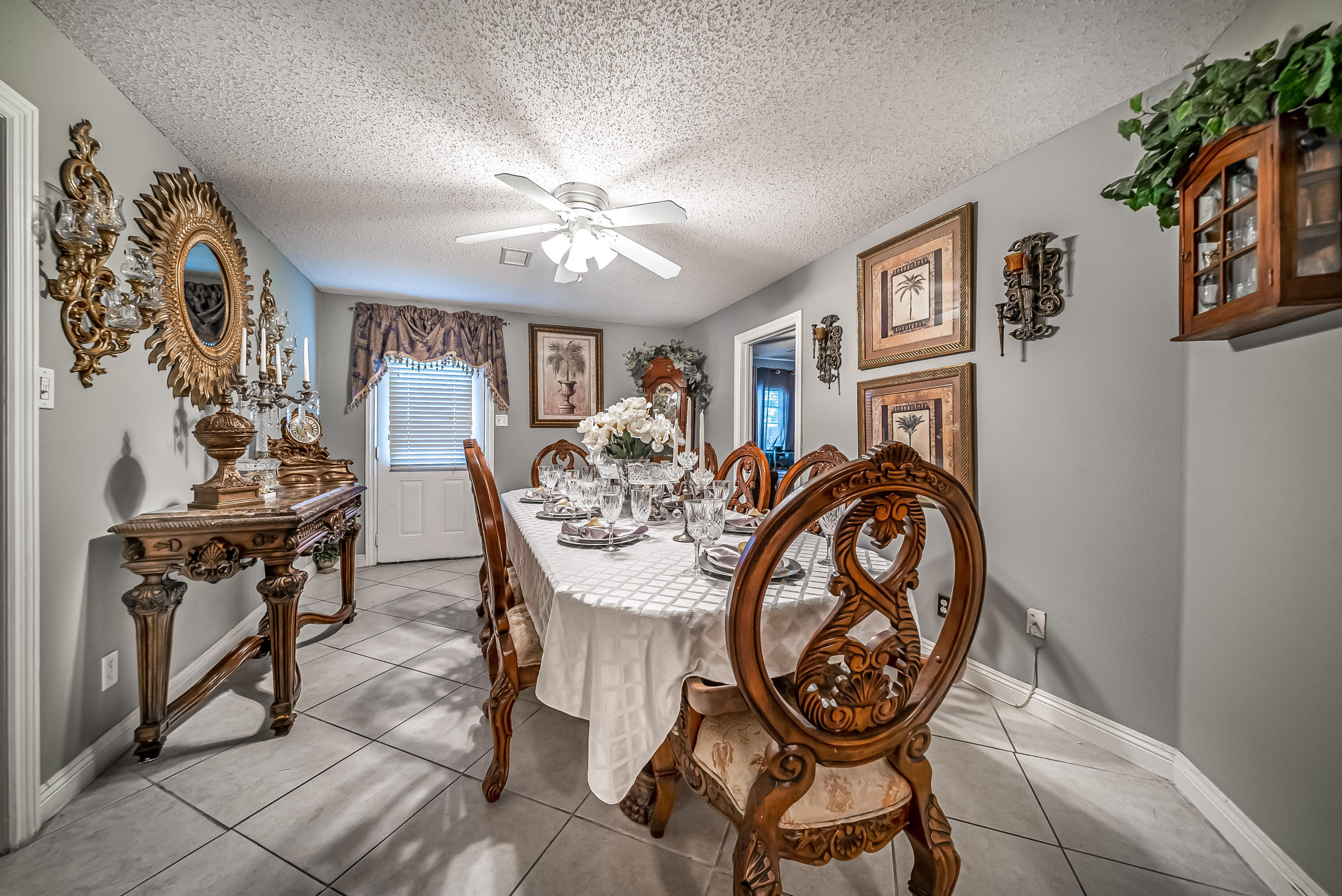 4360 Saddleback Road Palmdale, CA 93552 - Photo 8 of 23 SkyFilm 19