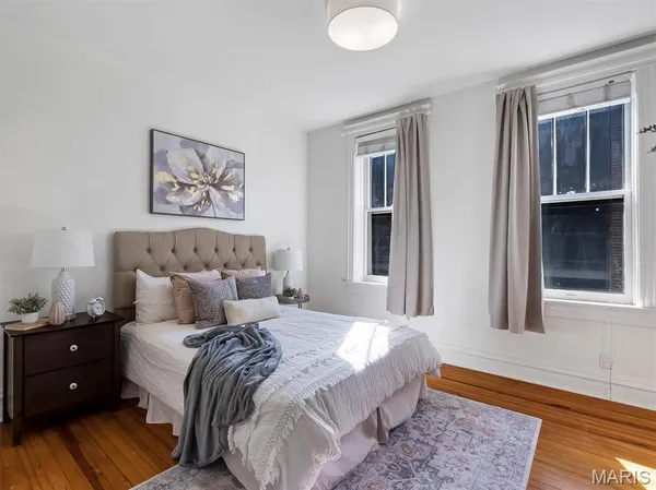 $249,000 | 3548 Victor Street, Unit 2W, St. Louis, MO 63104