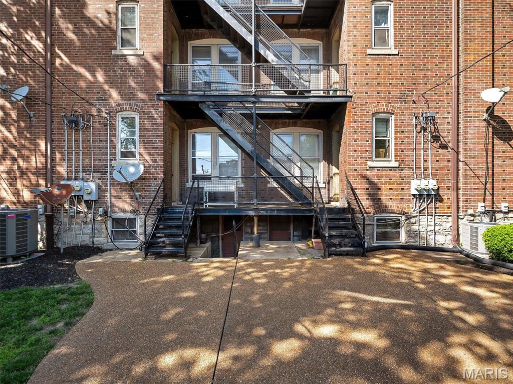 3548 Victor Street, Unit 2W St. Louis, MO 63104 - Photo 22 of 26