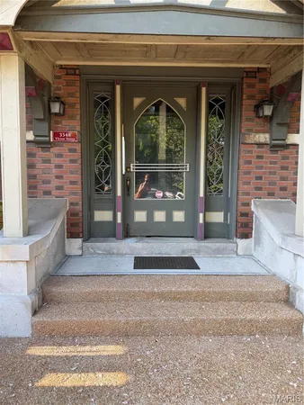 $249,000 | 3548 Victor Street, Unit 2W, St. Louis, MO 63104