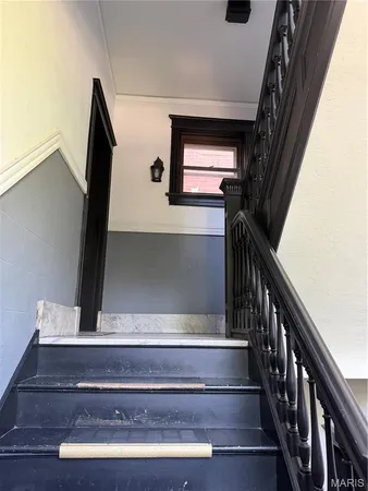 $249,000 | 3548 Victor Street, Unit 2W, St. Louis, MO 63104