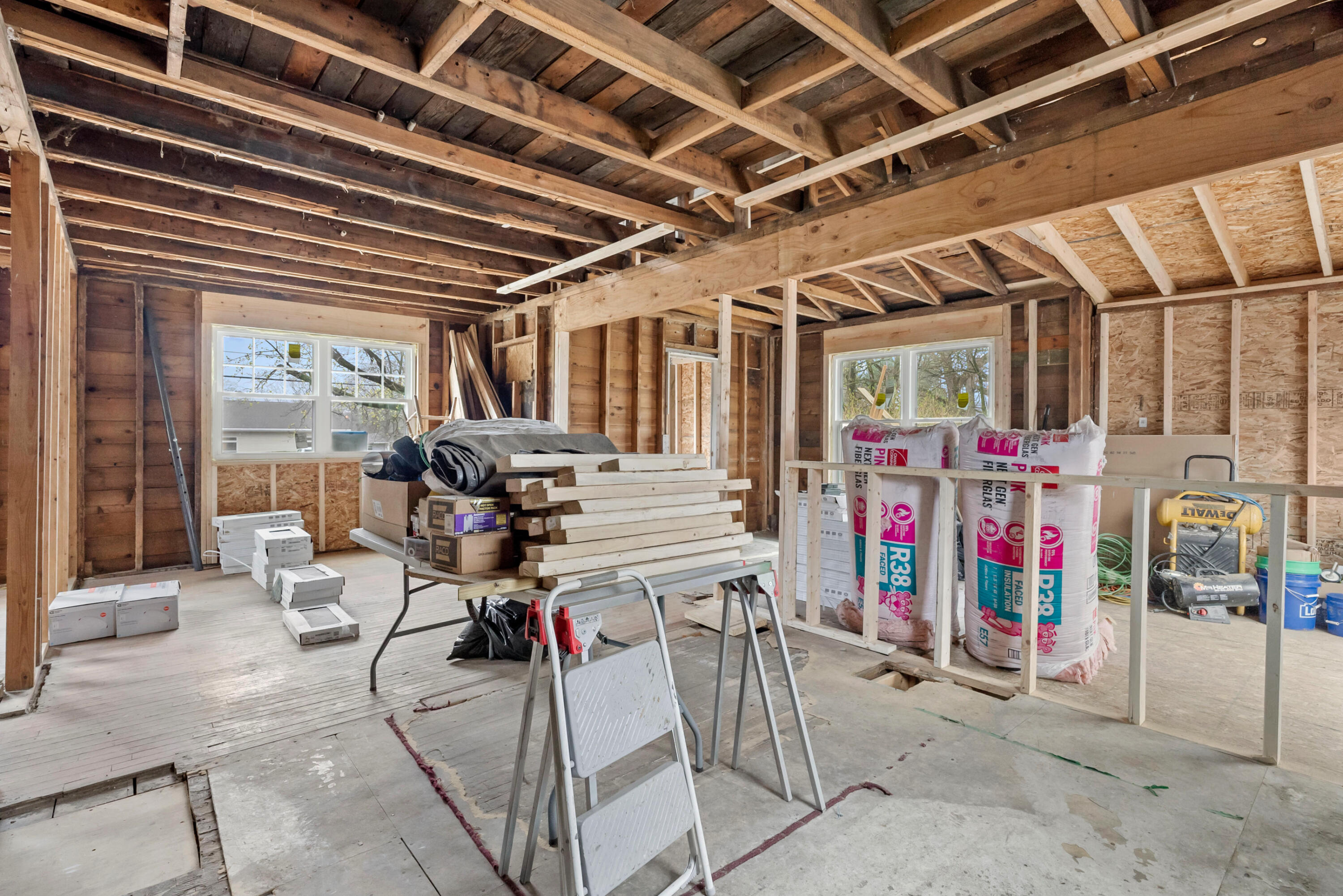 2356 Mt Olivet Road Kalamazoo, MI 49004 - Photo 17 of 24 Mt Olivet Rd 2356 Kalamazoo 49004-6