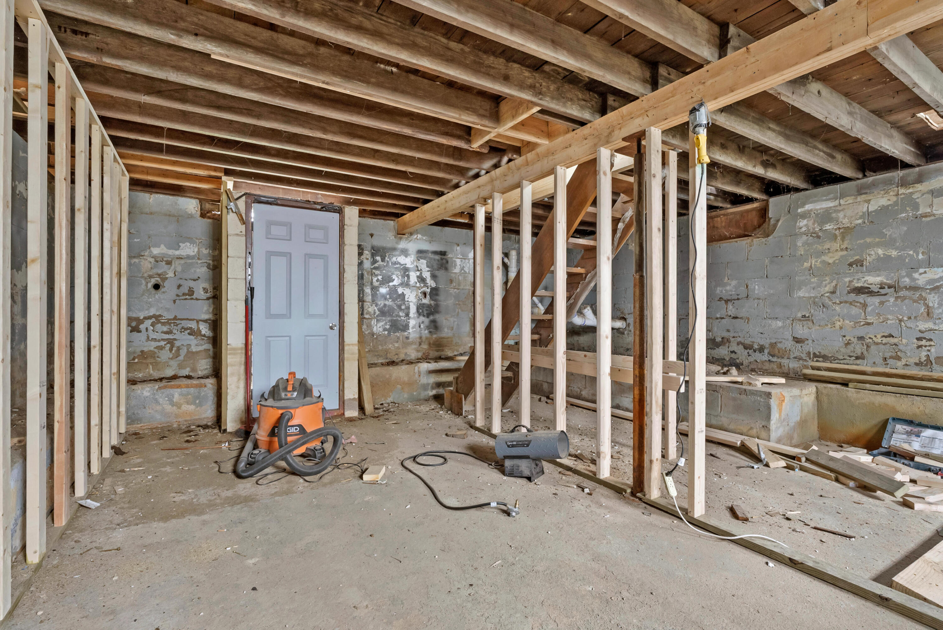 2356 Mt Olivet Road Kalamazoo, MI 49004 - Photo 22 of 24 Mt Olivet Rd 2356 Kalamazoo 49004-13