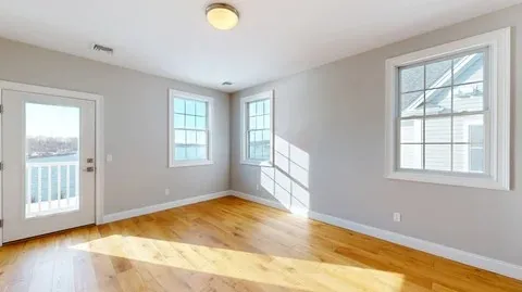 $1,149,000 | 132 East Pt Drive, Rumford, RI 02916