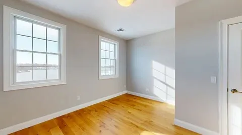 $1,149,000 | 132 East Pt Drive, Rumford, RI 02916