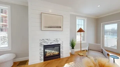 $1,149,000 | 132 East Pt Drive, Rumford, RI 02916