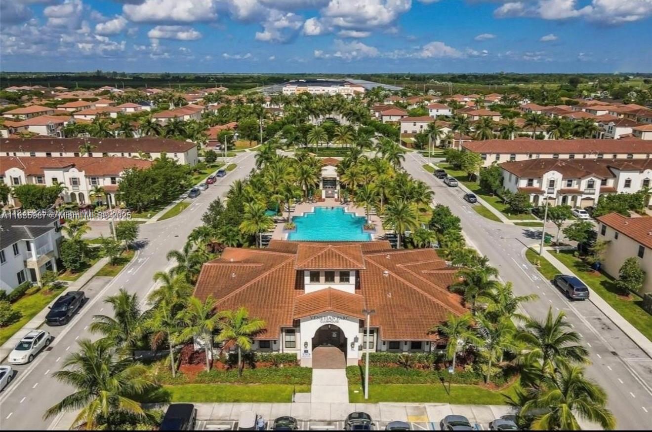 17523 Southwest 153rd Court Miami, FL 33187 - Photo 15 of 20