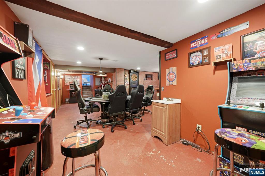 22 Federal Hill Road Pompton Lakes, NJ 07442 - Photo 28 of 40