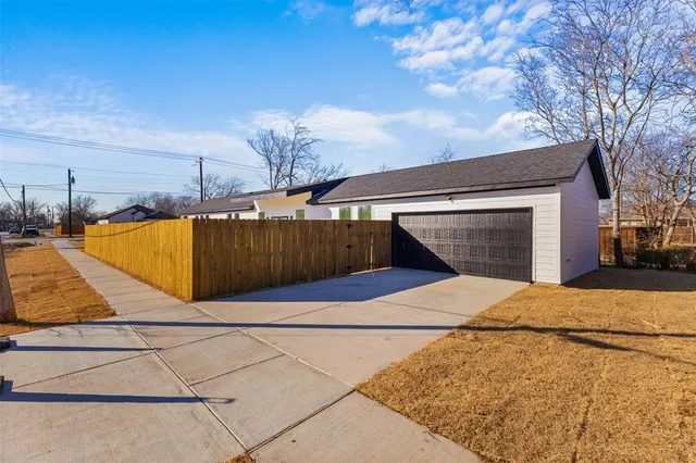 a view of the terrace