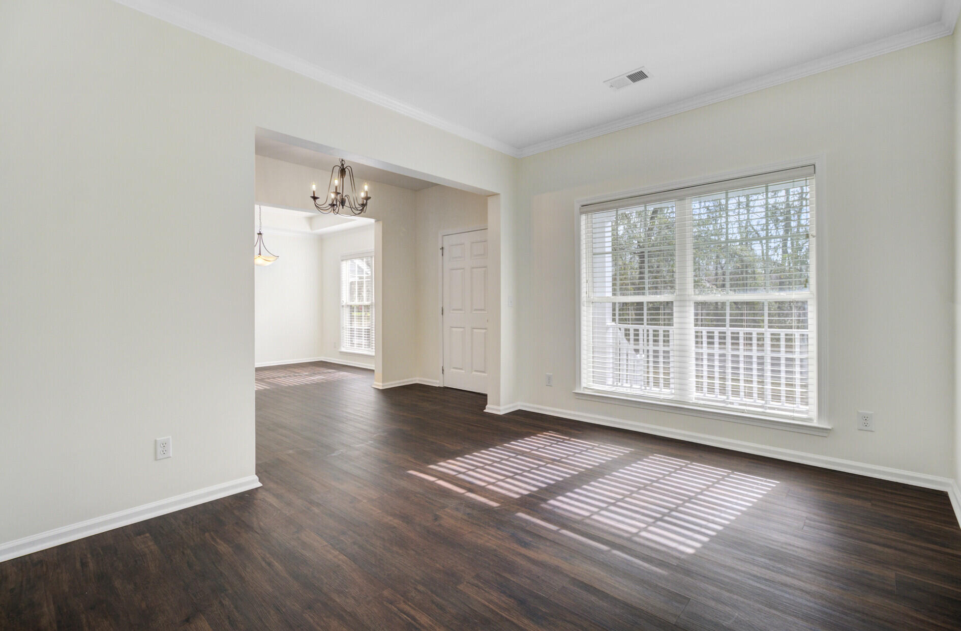1503 Dockside Court Hanahan, SC 29410 - Photo 15 of 34 10_10_mls