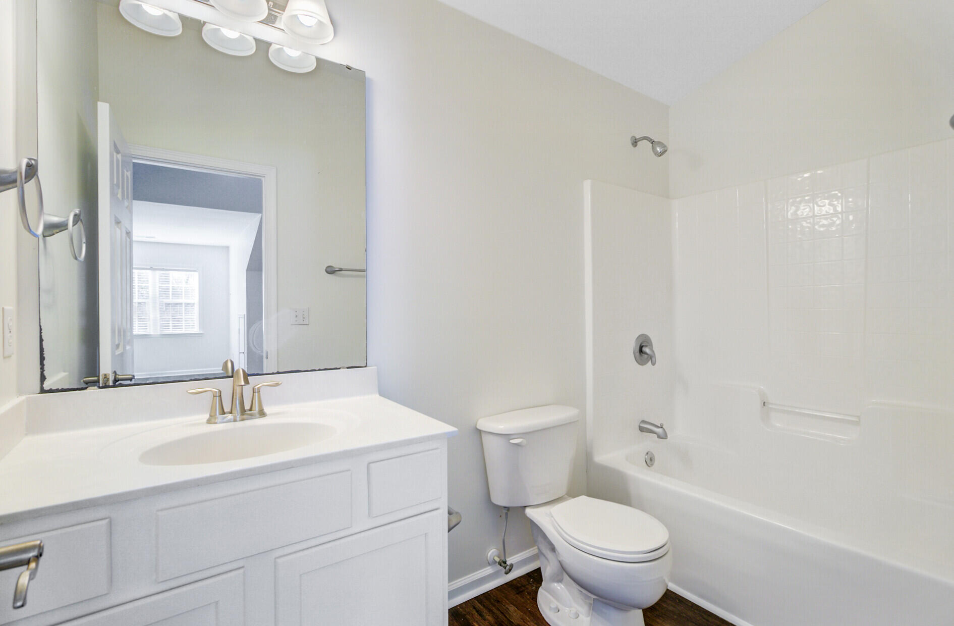1503 Dockside Court Hanahan, SC 29410 - Photo 28 of 34 34_34_mls