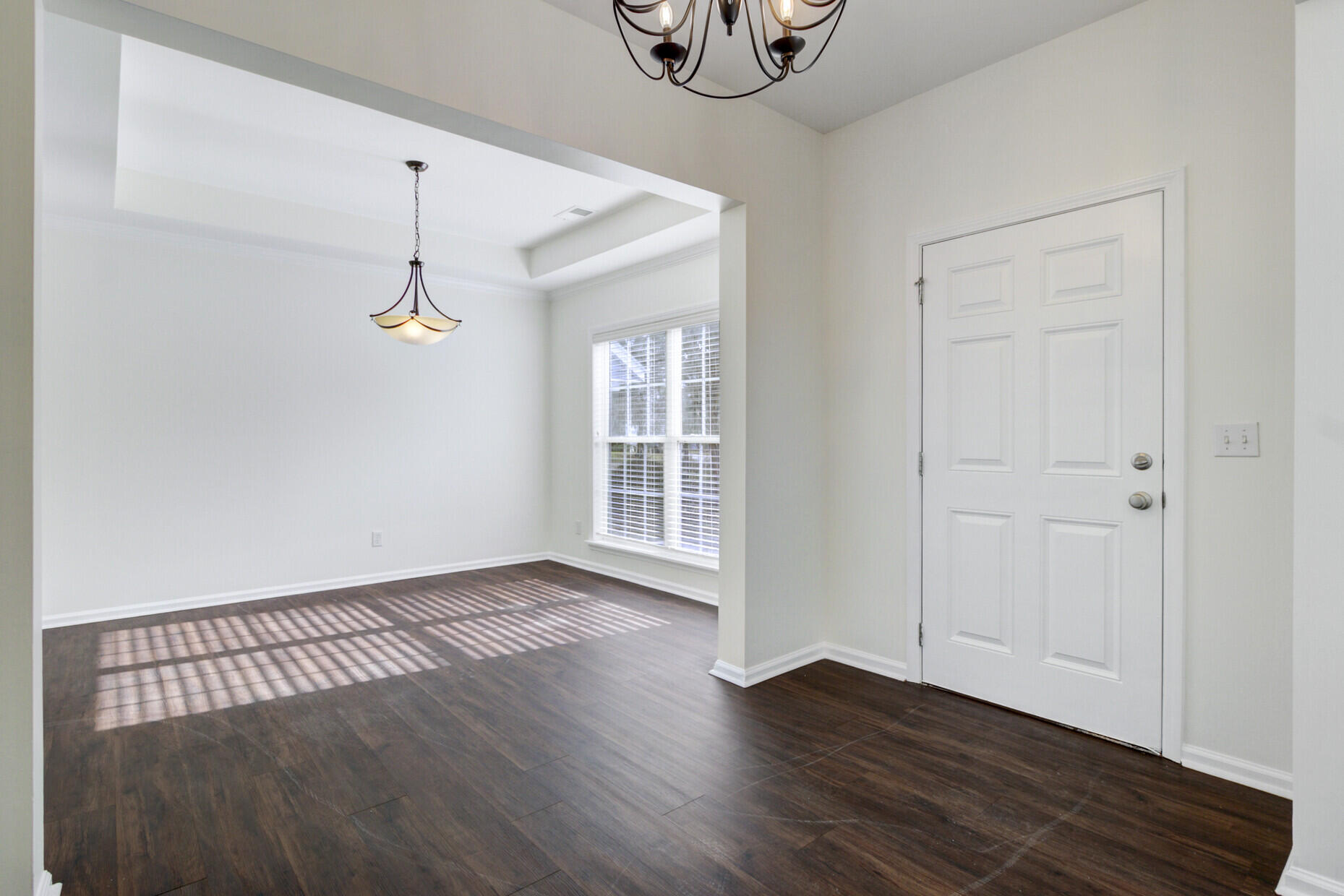 1503 Dockside Court Hanahan, SC 29410 - Photo 4 of 34 08_8_mls