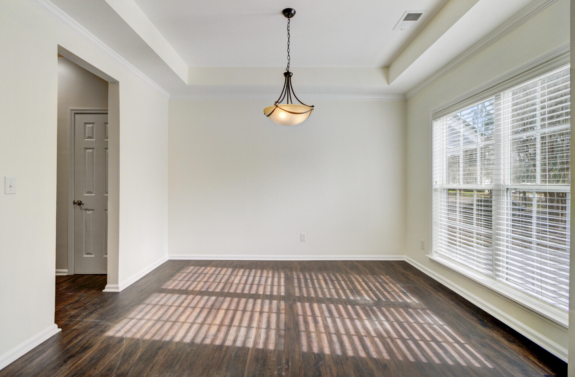 1503 Dockside Court Hanahan, SC 29410 - Photo 5 of 34 09_9_mls
