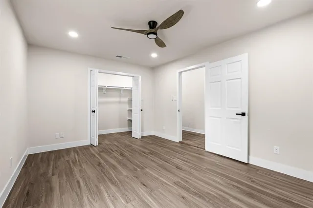 a view of a basket ball court