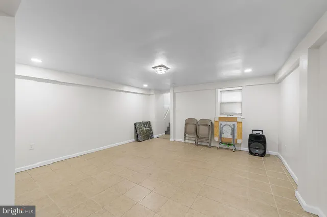 $899,900 | 320 West Maple Avenue, Merchantville, NJ 08109