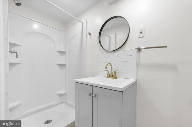 $899,900 | 320 West Maple Avenue, Merchantville, NJ 08109