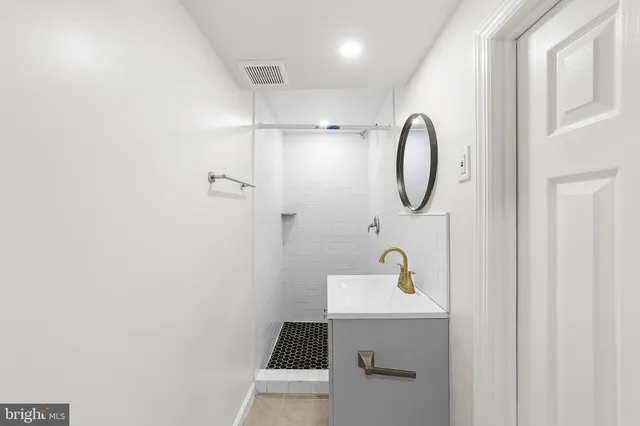 $899,900 | 320 West Maple Avenue, Merchantville, NJ 08109