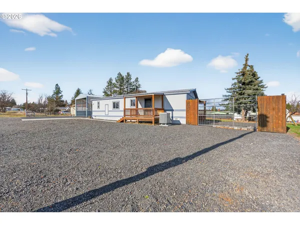 a view of a house with a outdoor space
