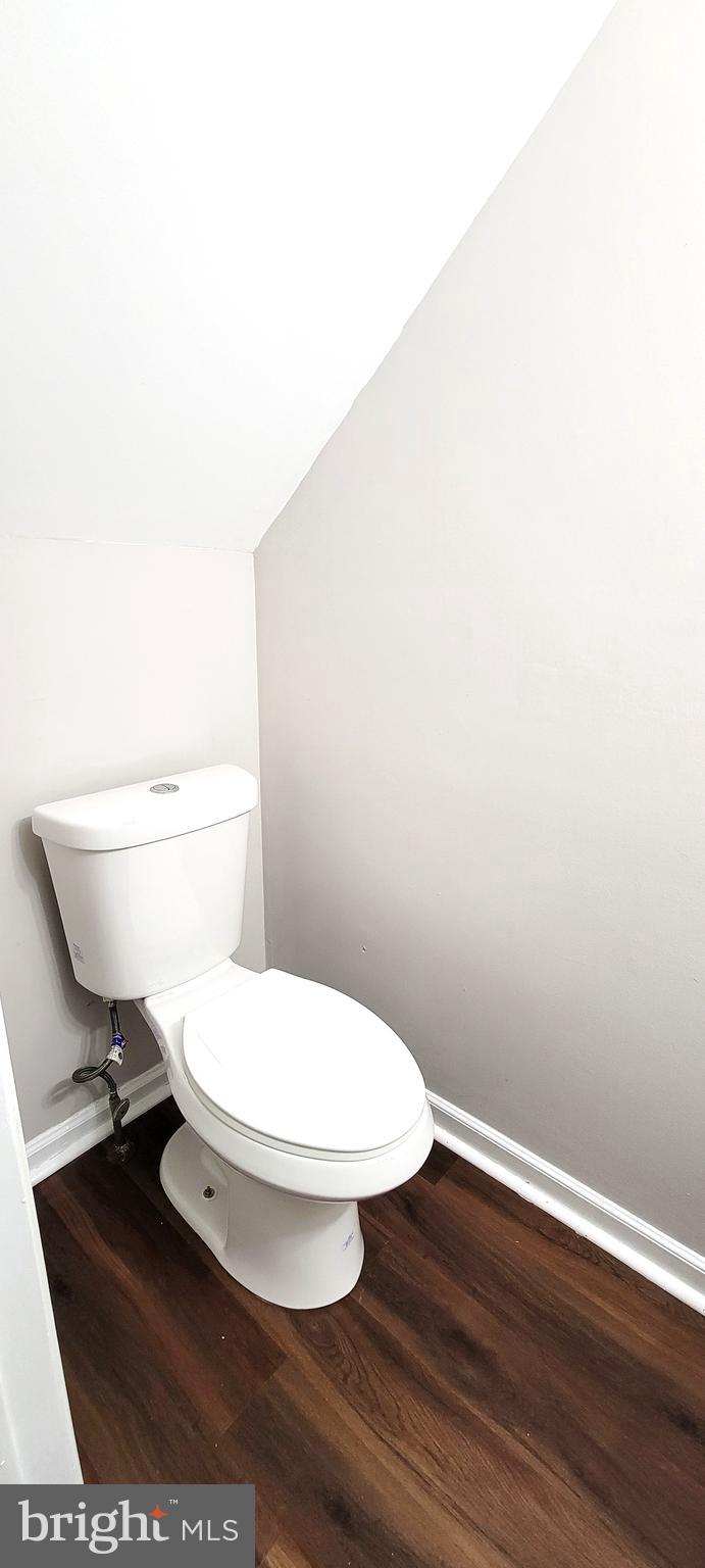 22 Summit Court Clementon, NJ 08021 - Photo 14 of 33 Powder Room