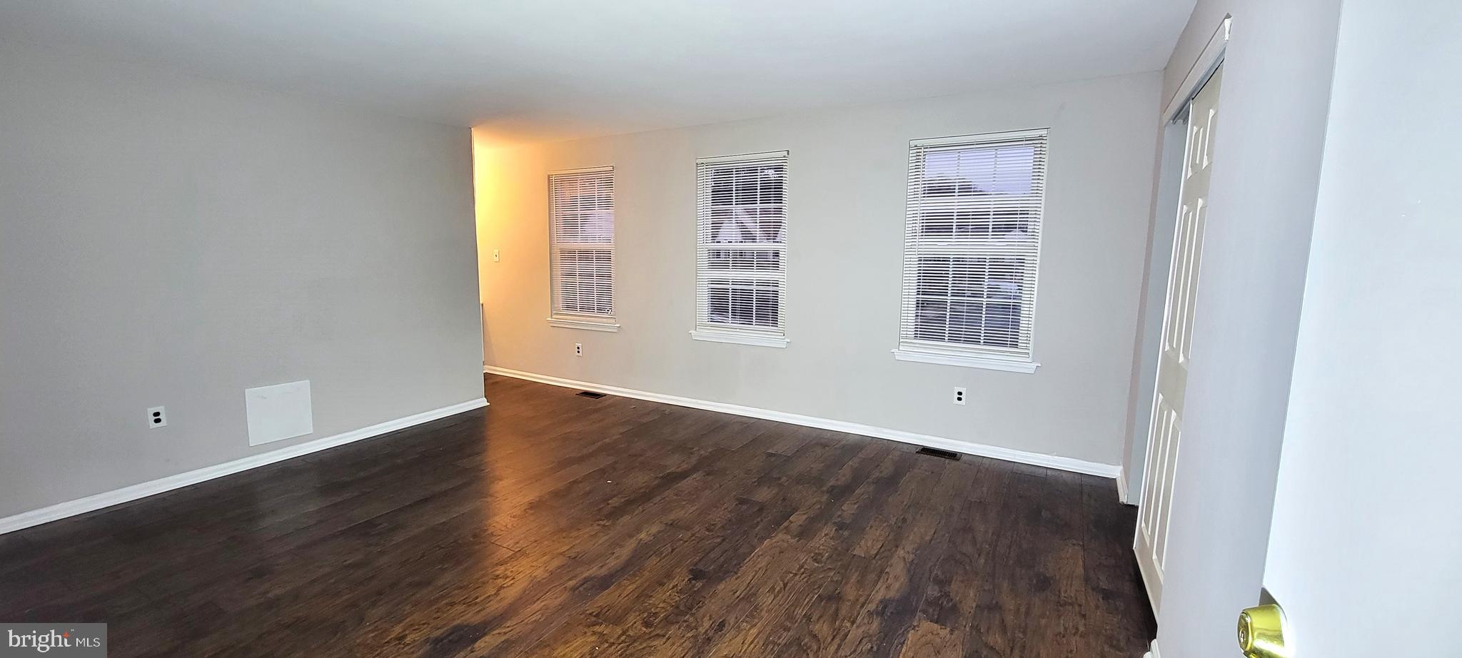 22 Summit Court Clementon, NJ 08021 - Photo 18 of 33 Master Bedroom