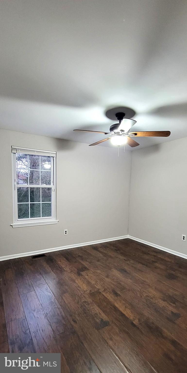22 Summit Court Clementon, NJ 08021 - Photo 24 of 33 Bedroom 3