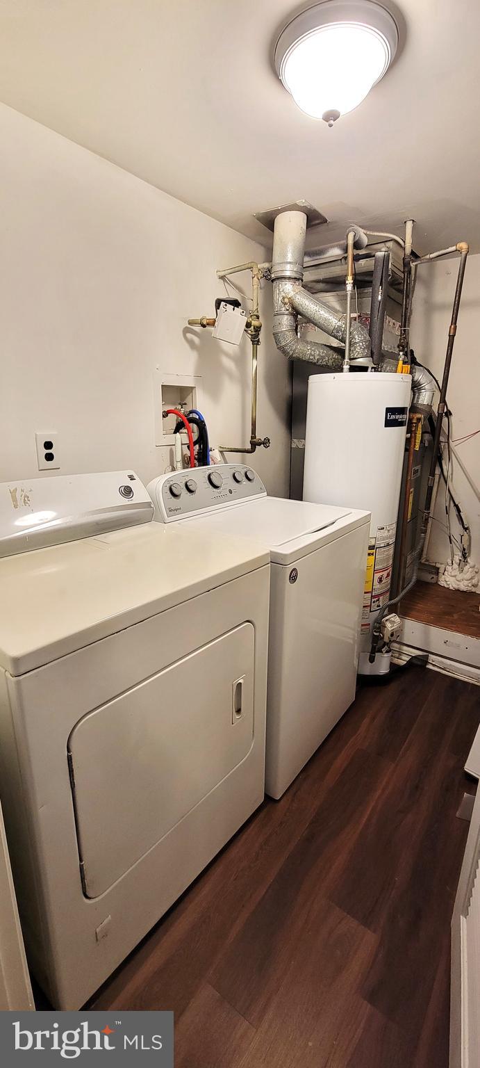22 Summit Court Clementon, NJ 08021 - Photo 4 of 33 Laundry room