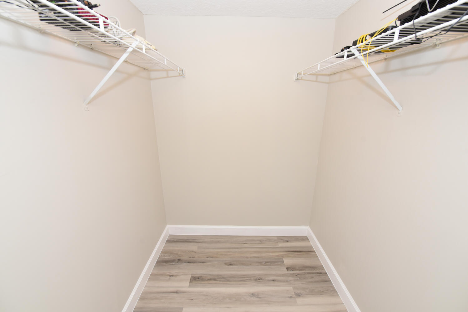 950 South Kanner Highway, Unit E4 Stuart, FL 34994 - Photo 18 of 28 950 S Kanner Hwy Unit e 4-large-015-013-