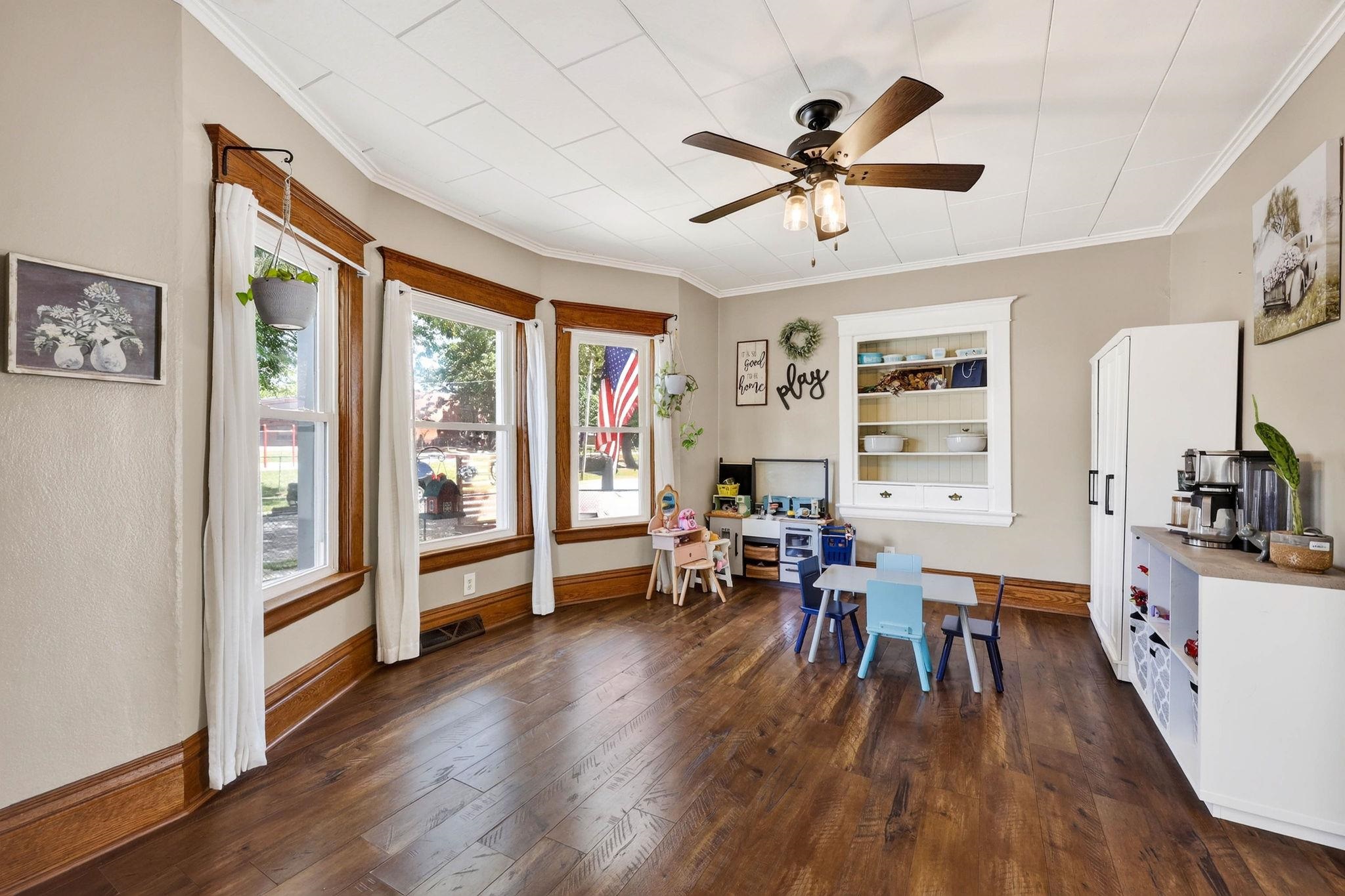 432 6th Street Baraboo, WI 53913 - Photo 21 of 56