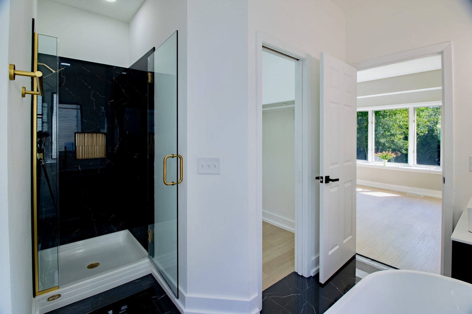 33485 North Mill Road Grayslake, IL 60030 - Photo 13 of 28 a bathroom with a bathtub and a shower