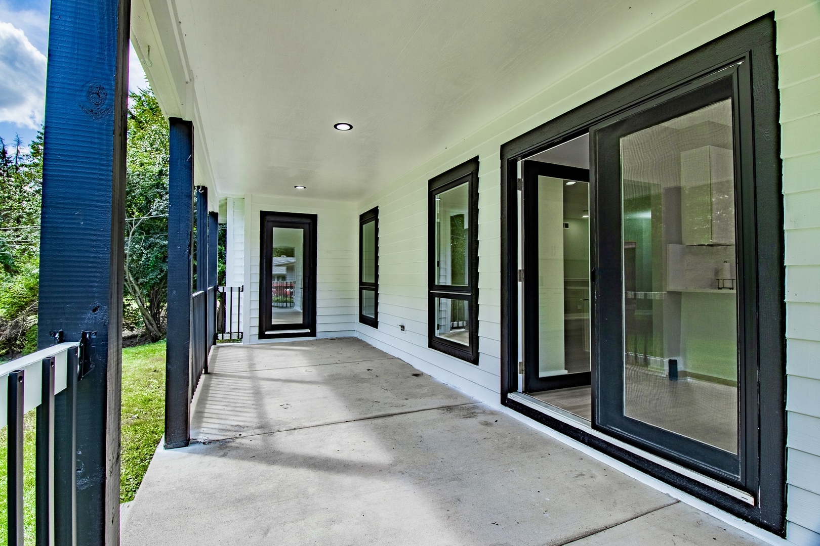 33485 North Mill Road Grayslake, IL 60030 - Photo 21 of 28 a view of a room with a porch