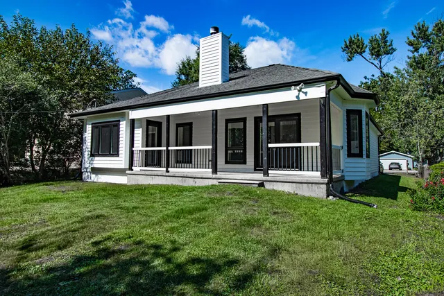 $498,999 | 33485 North Mill Road, Grayslake, IL 60030