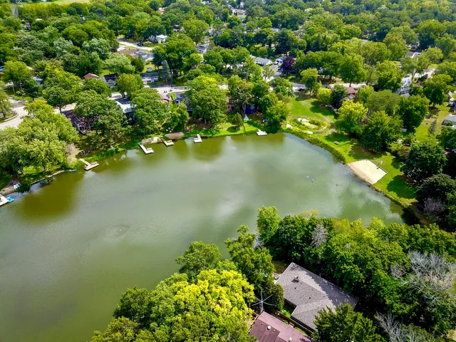 $499,000 | 33485 North Mill Road, Grayslake, IL 60030