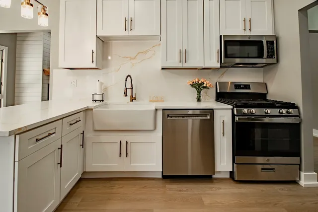 $498,999 | 33485 North Mill Road, Grayslake, IL 60030