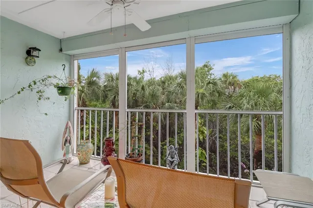 $1,999 | 3041 Sandpiper Bay Circle, Unit H201, Naples, FL 34112