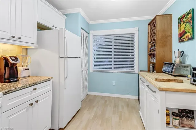 $1,999 | 3041 Sandpiper Bay Circle, Unit H201, Naples, FL 34112