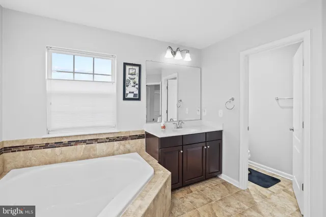 $900,000 | 13426 Eagles Rest Drive, Leesburg, VA 20176