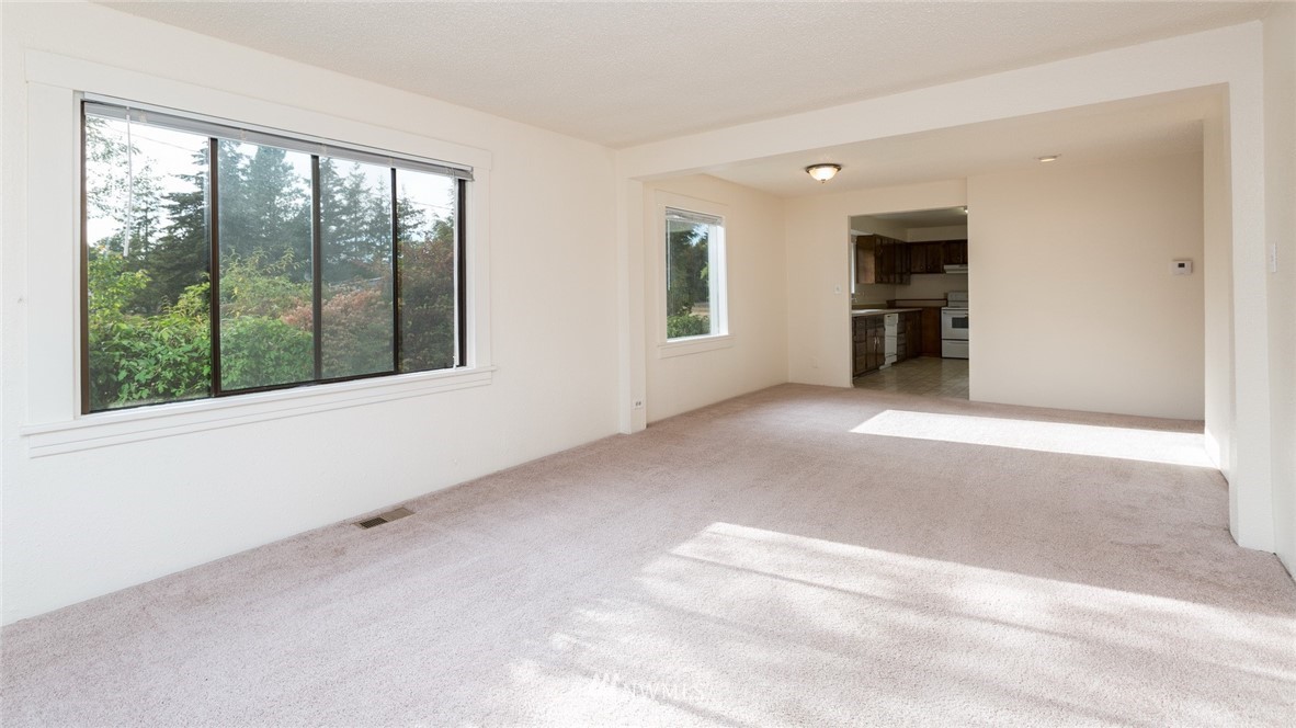 710 East Smith Road Bellingham, WA 98226 - Photo 3 of 20
