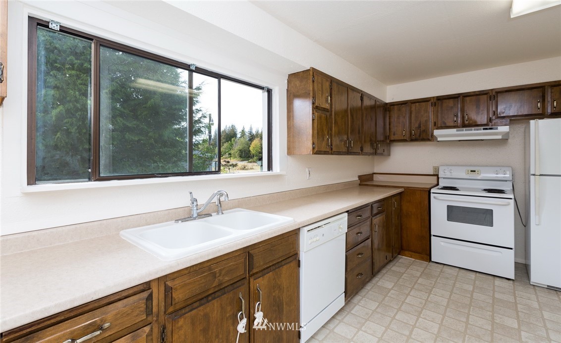 710 East Smith Road Bellingham, WA 98226 - Photo 5 of 20