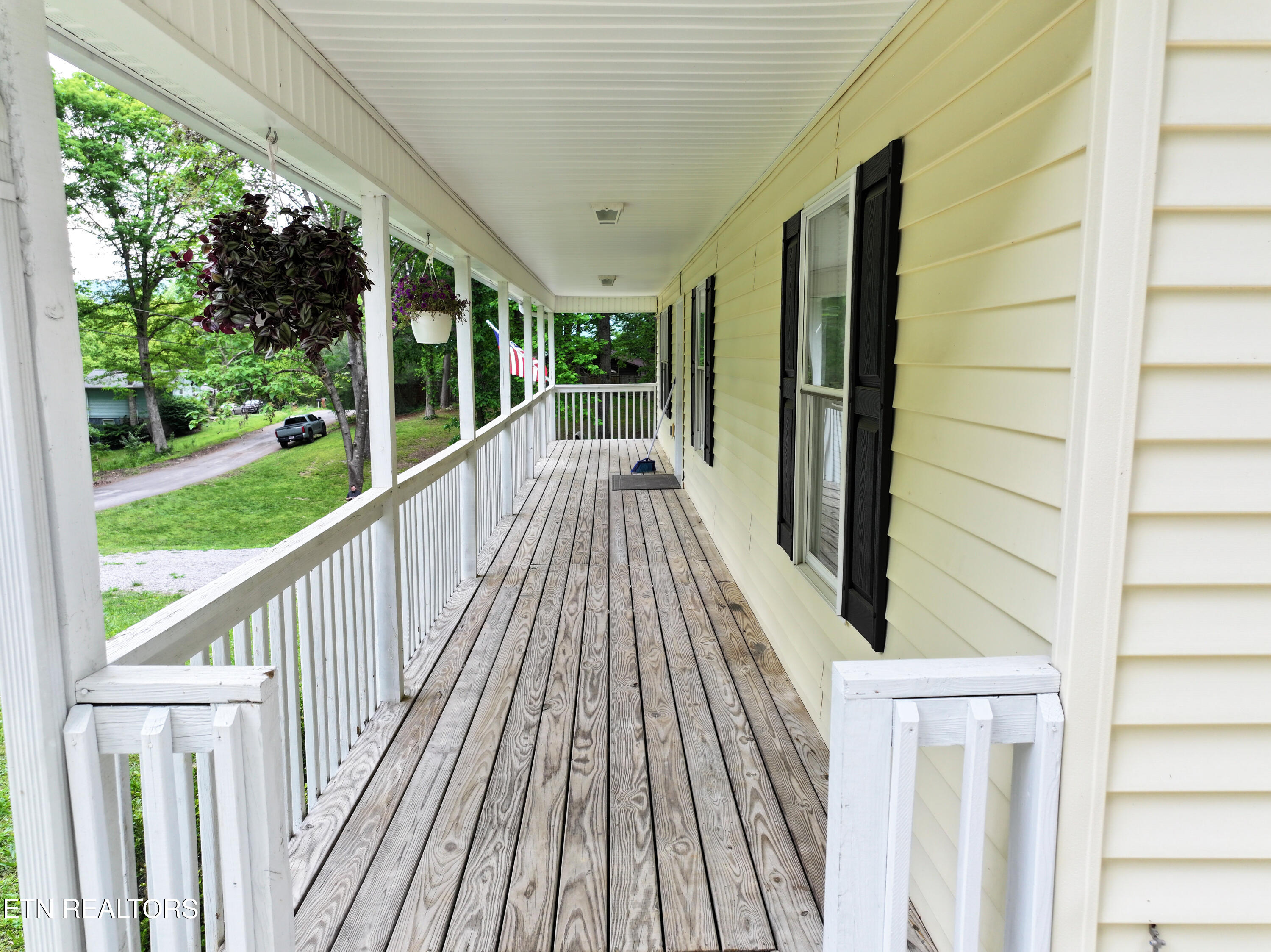 209 Summit Drive Speedwell, TN 37870 - Photo 33 of 36 39 - 209 Summit Dr