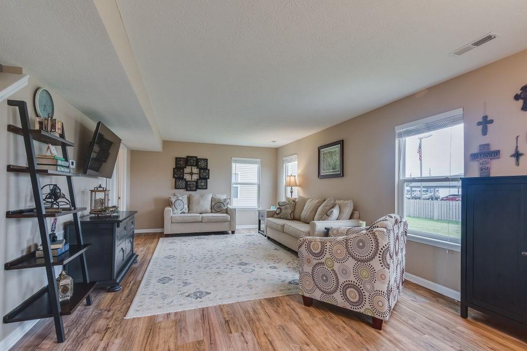 92 Rambling Road Greenfield, IN 46140 - Photo 6 of 25