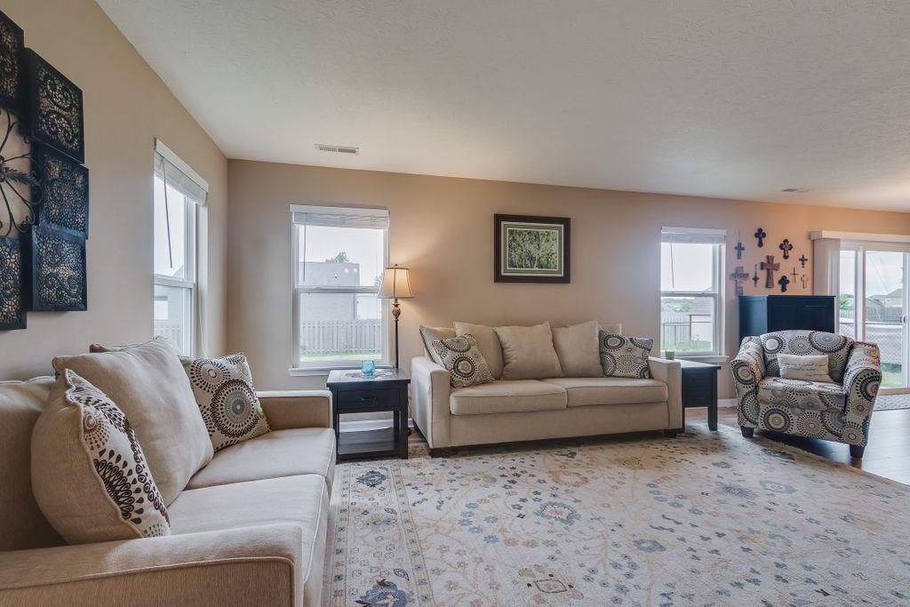 92 Rambling Road Greenfield, IN 46140 - Photo 7 of 25