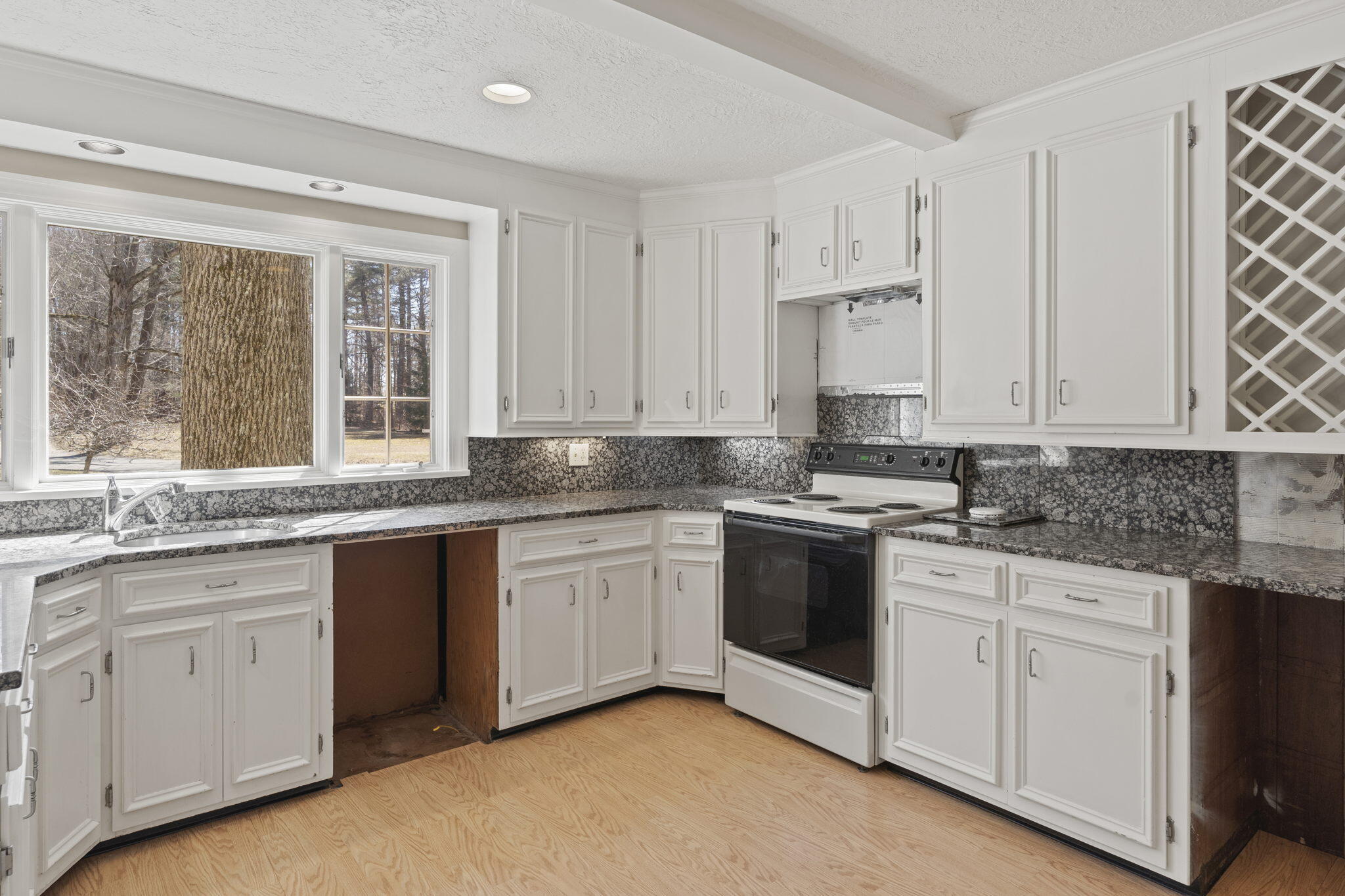 328 Blackstrap Road Falmouth, ME 04105 - Photo 20 of 69 38-web-or-mls-DSC02257