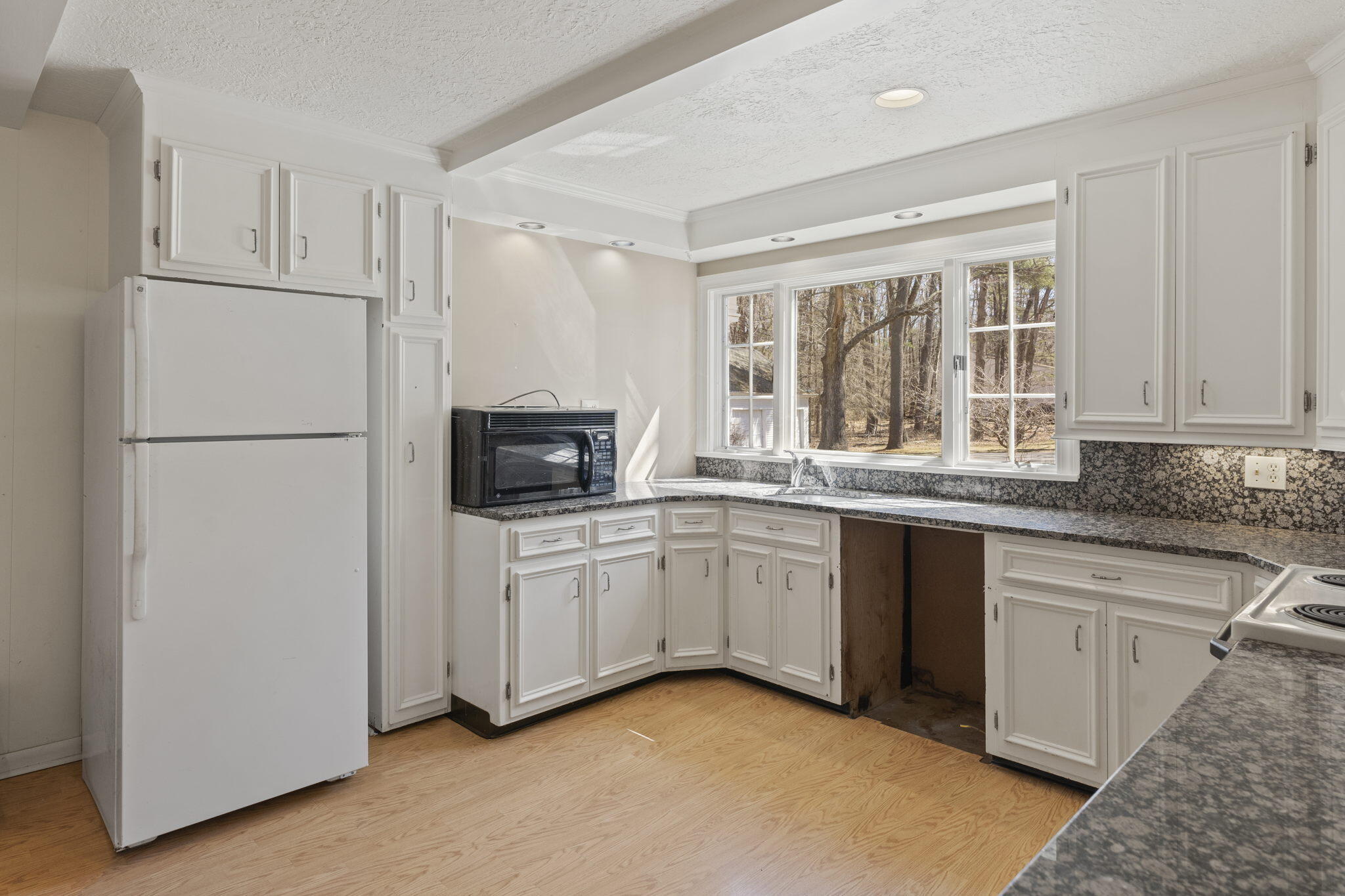 328 Blackstrap Road Falmouth, ME 04105 - Photo 21 of 69 37-web-or-mls-DSC02252